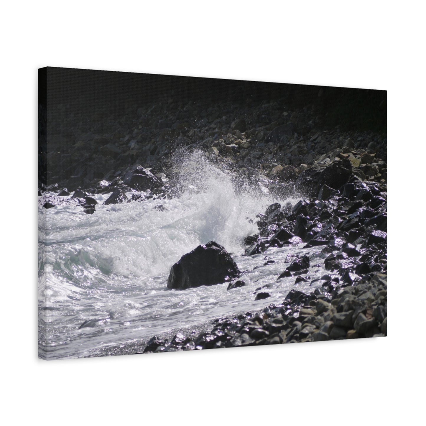 Waves on Cable Bay: Photo on Canvas.