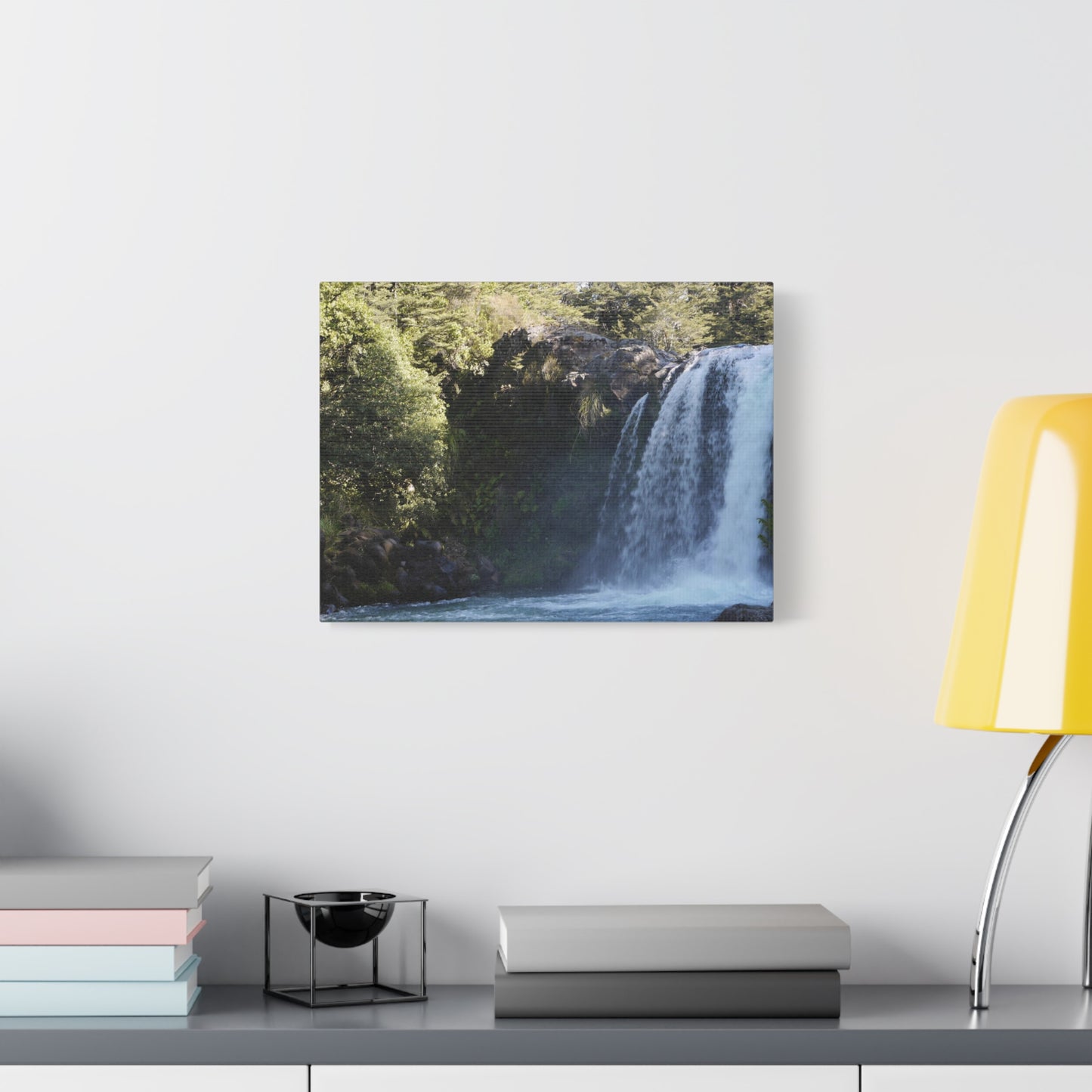 Gollums Pool (Tawhai Falls) Photo on Canvas .